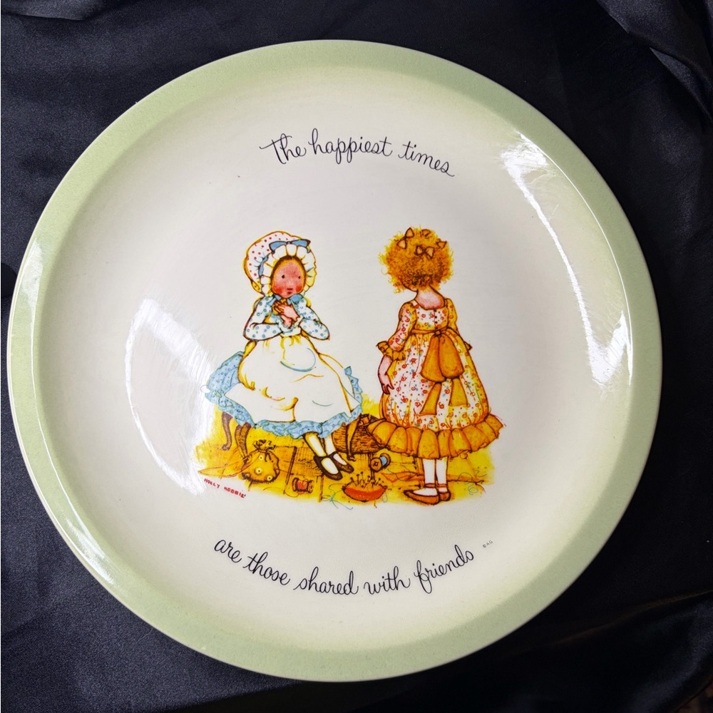 Vintage 1972 Holly Hobbie porcelain decorative plate